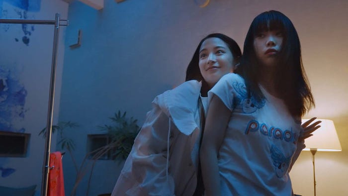 広瀬すず、アイナ・ジ・エンド「路上のルカ」(C)2023 Kyrie Film Band