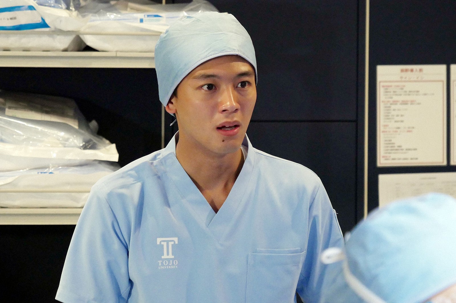 竹内涼真／「ブラックペアン」第1話より（C）TBS