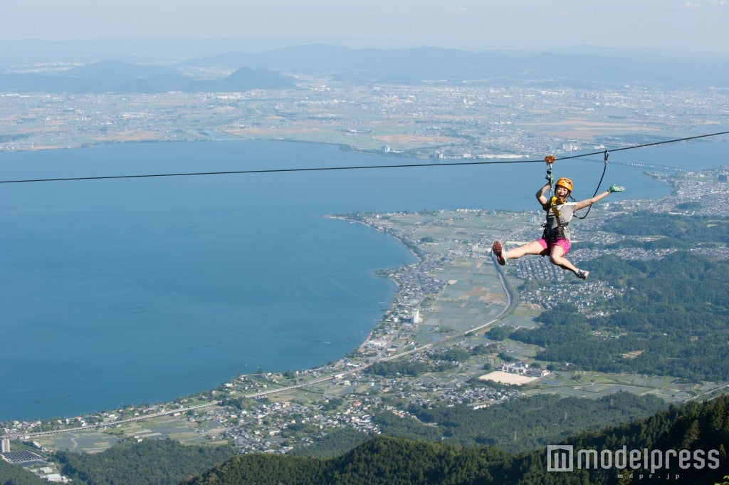 ジップライン／画像提供：びわ湖バレイ