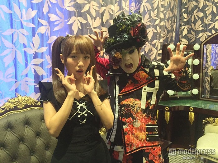 MCの高橋みなみとNoGoD・団長（C）関西テレビ