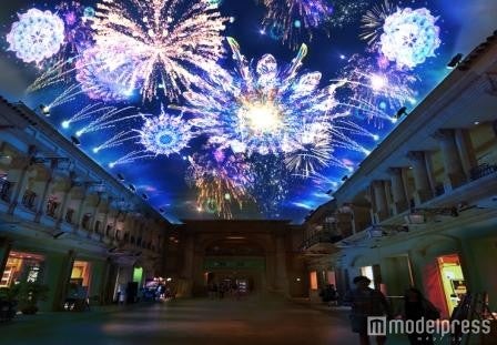 “花火”のプロジェクションマッピング／画像提供：森ビル