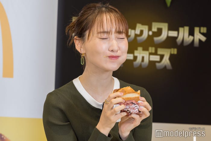 菅井友香(C)モデルプレス