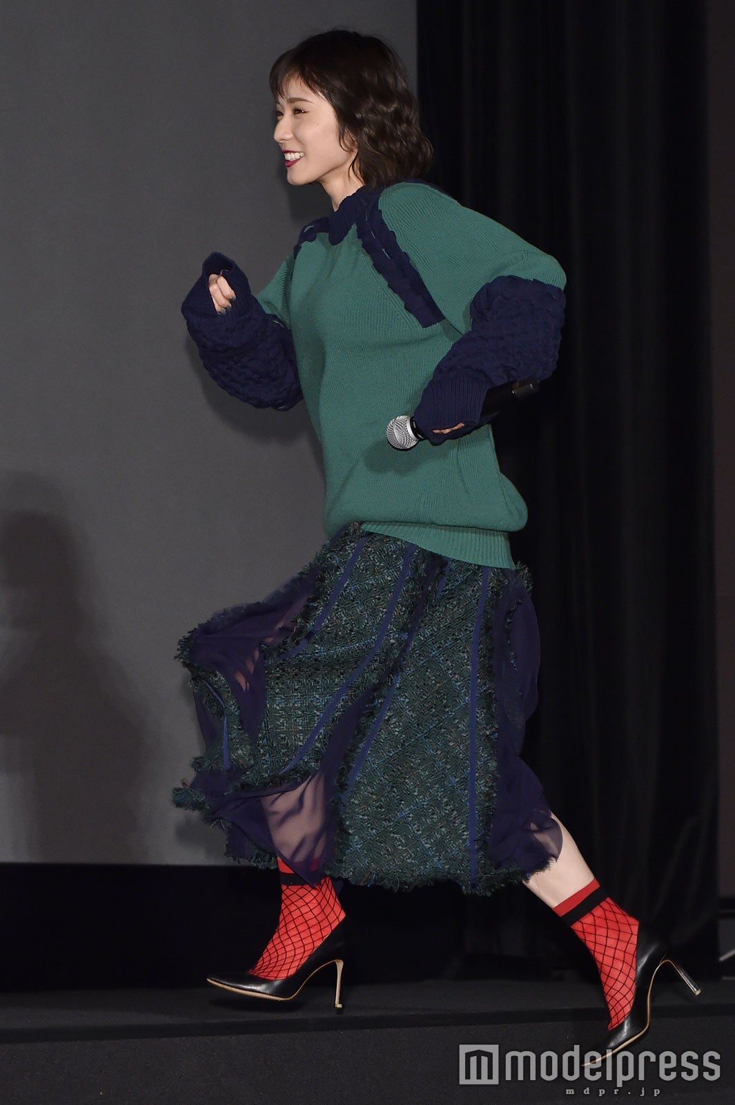 松岡茉優、走る！ （C）モデルプレス