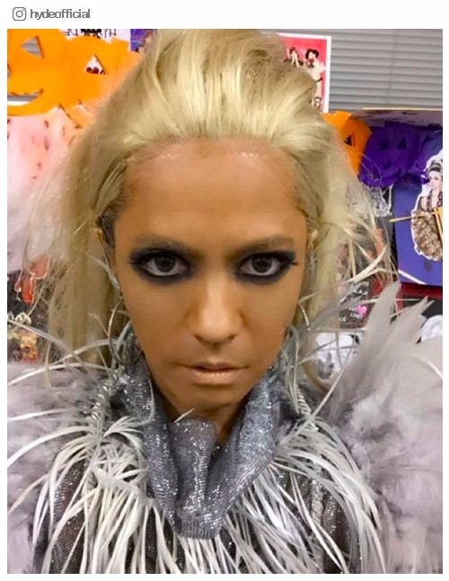 「マッドマックス」アウンティコス/HYDE Instagramより