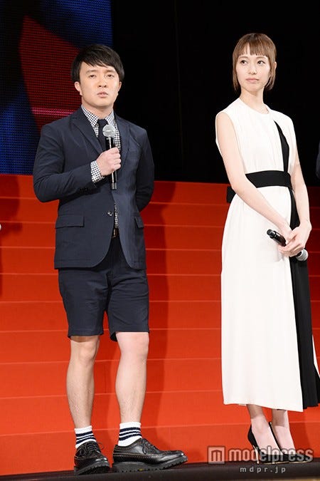 (左から)濱田岳、戸田恵梨香