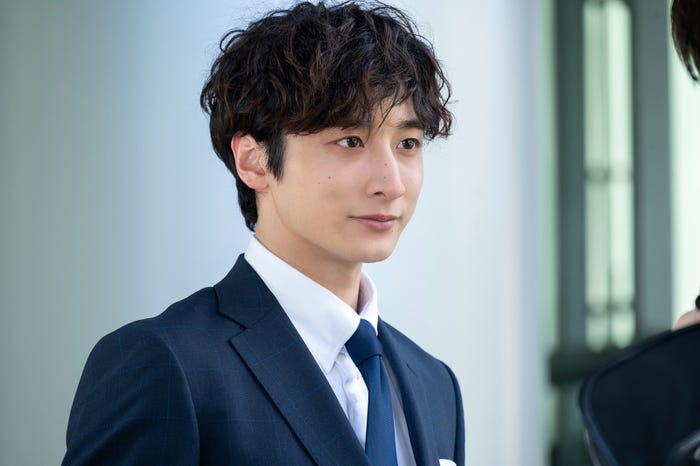 小関裕太「癒やしのお隣さんには秘密がある」第6話より(C)日本テレビ