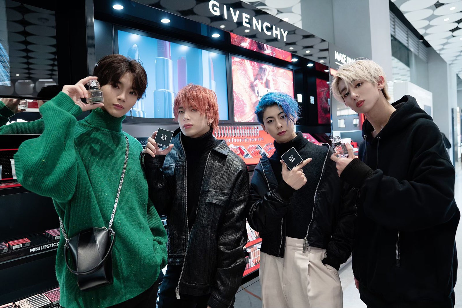 OWV、ジバンシイビューティーの日本公式アンバサダーに就任