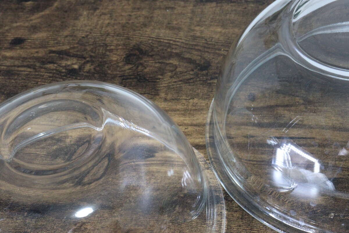 無印良品の耐熱ガラスボールとダイソーの耐熱ガラスボウルの厚みを比較