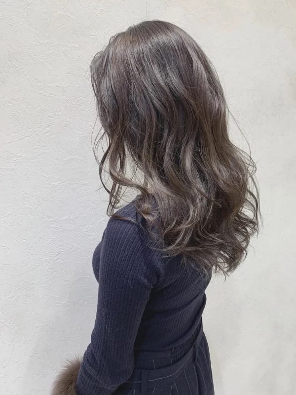 イエベ秋に似合う暗めの髪色特集 自分にピッタリなワンランク上のカラーとは モデルプレス