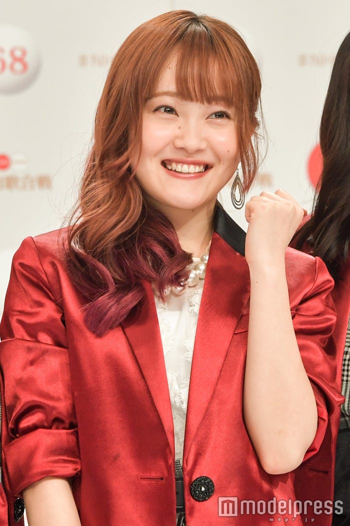 満点笑顔の芹奈 (C)モデルプレス