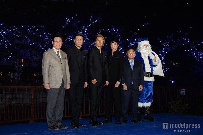 （左より）青木英二目黒区長、山下健二郎、橘ケンチ、白濱亜嵐、日清フーズ・岩橋恭彦取締役