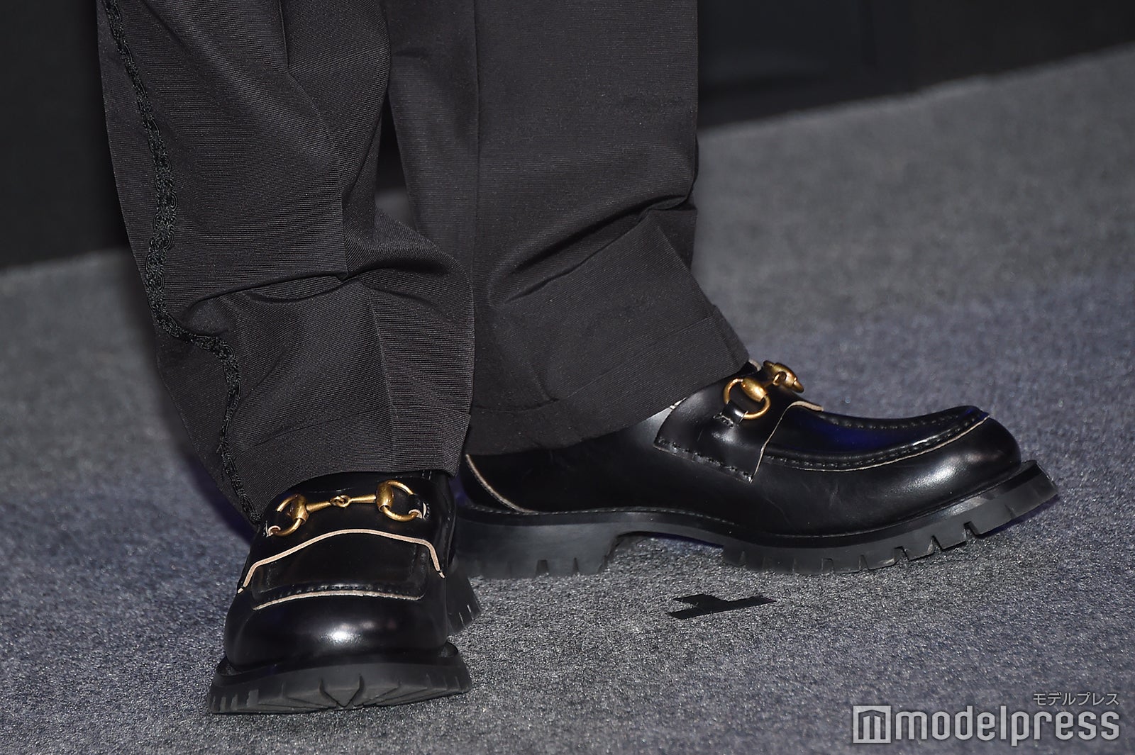 香取の足元 （C）モデルプレス