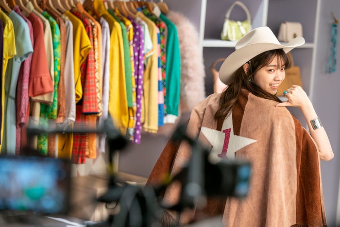 西野七瀬/新TVCM「ナナセさんの絞り込みカンリョウ!」篇メイキングカット (提供写真)