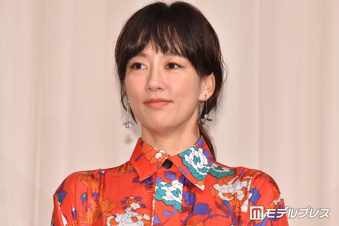 水川あさみ、“Snow Man向井康二撮影”すっぴんショット披露 「美しすぎる」「奇跡のコラボ」と反響続々