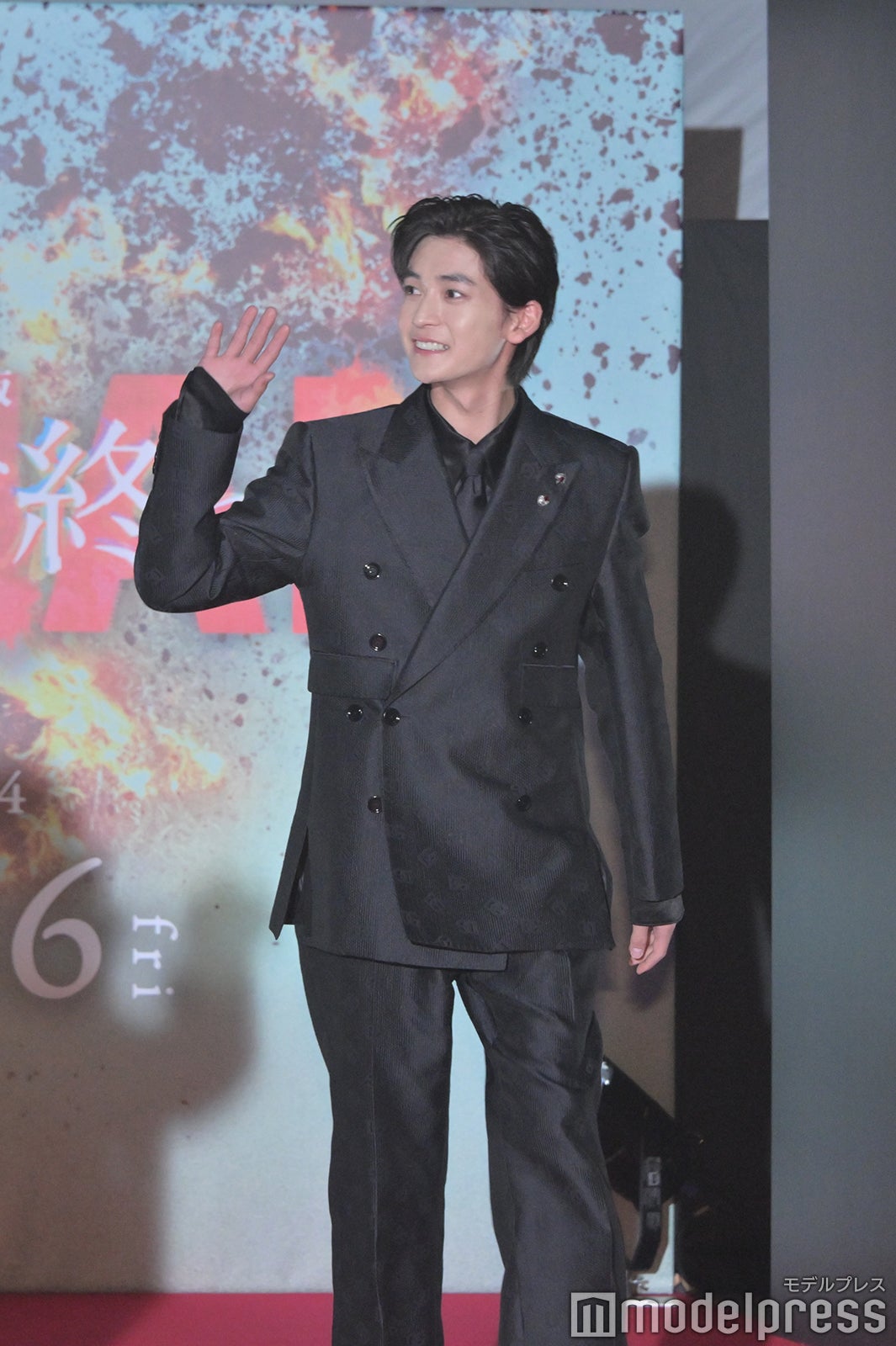 レッドカーペットに登場した高橋文哉（C）モデルプレス