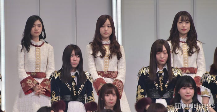 (左から)寺田蘭世、星野みなみ、斉藤優里(C)モデルプレス