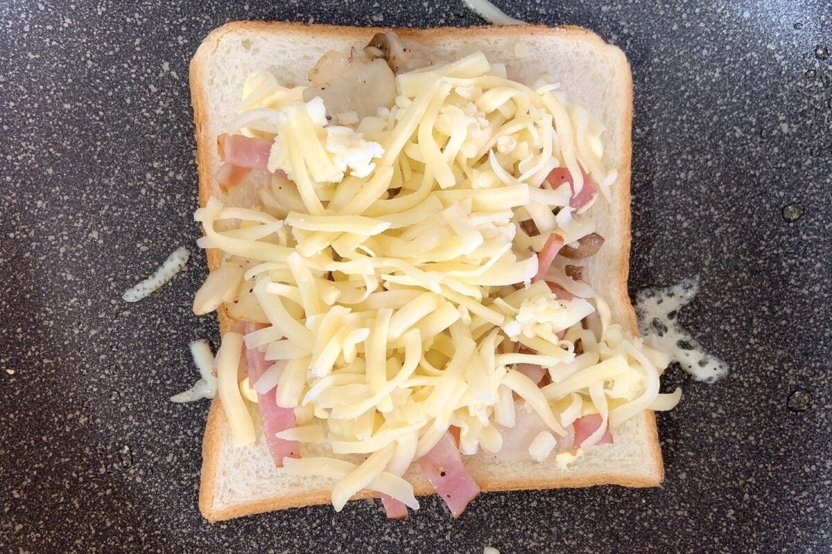 きのこホットサンド