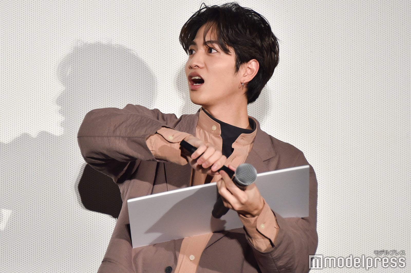 岡田将生の天然ぶりに驚愕の志尊淳 （C）モデルプレス