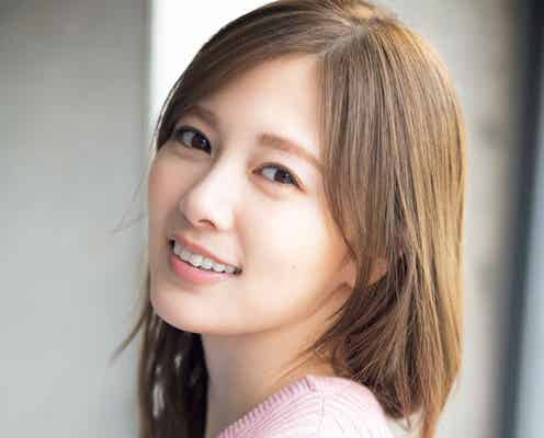 乃木坂46白石麻衣、美しい女神の輝き放つ
