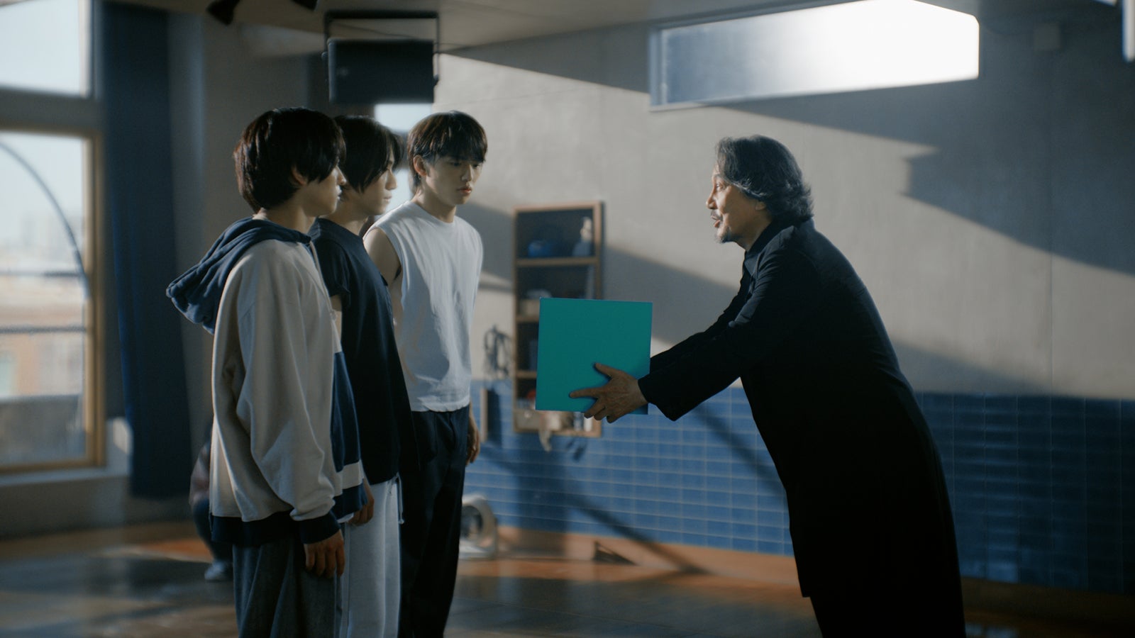 猪俣周杜、橋本将生、篠塚大輝、役所広司