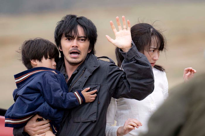 林遣都、高梨臨「VIVANT」第9話より(C)TBS