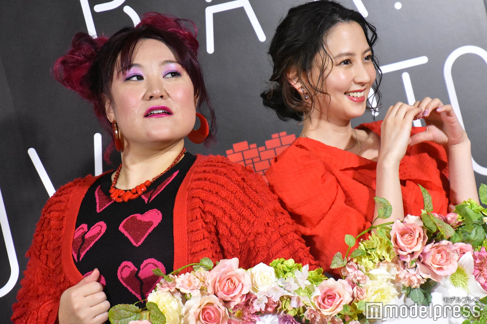 バービー、河北麻友子（C）モデルプレス