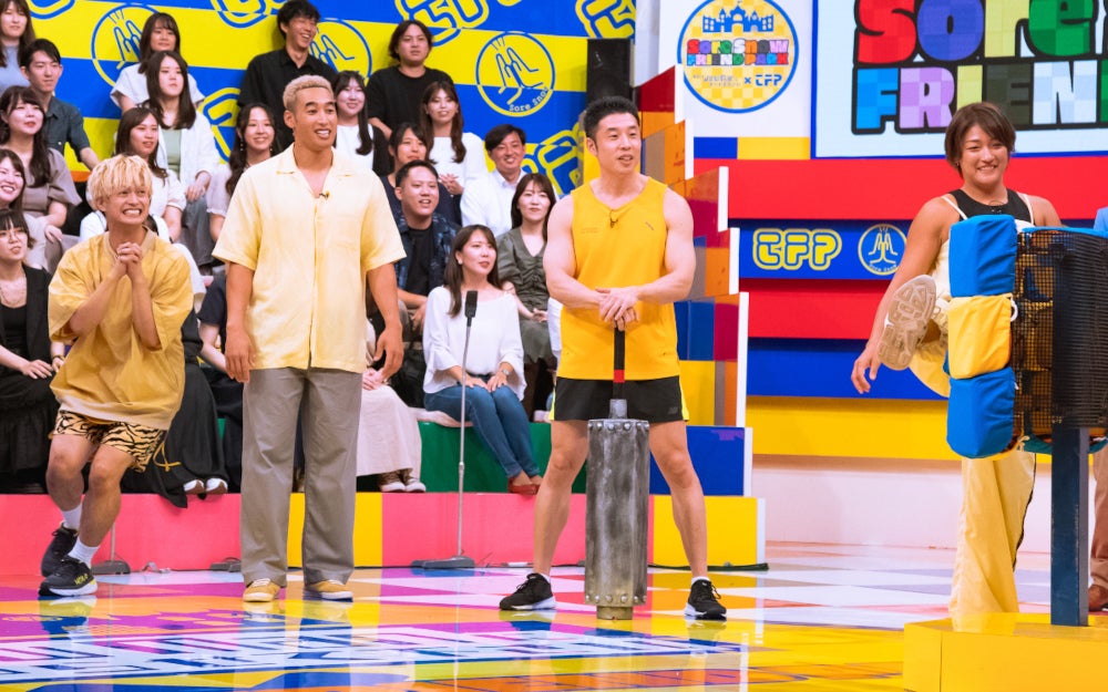 塚田僚一、関口メンディー、なかやまきんに君、RENA（筋肉バキバキチーム）（C）TBS