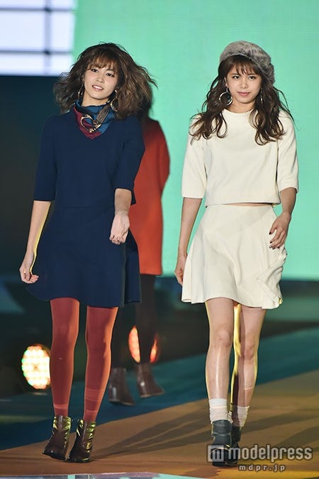 E Girls佐藤晴美 楓 ツインタワー の圧巻美脚に視線集中 Girlsaward 15 A W モデルプレス E Girls佐藤晴美 楓 ツインタワー の圧巻美脚に視線集中 Girlsaward 15 A W モデルプレス