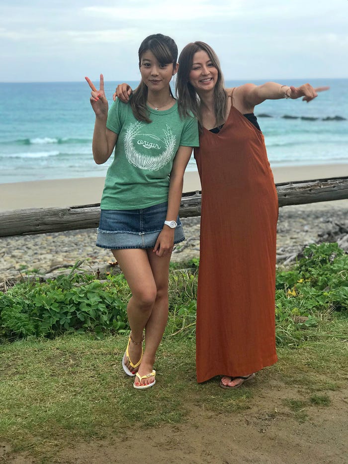 馬場ふみか&香里奈オフショット(提供写真)