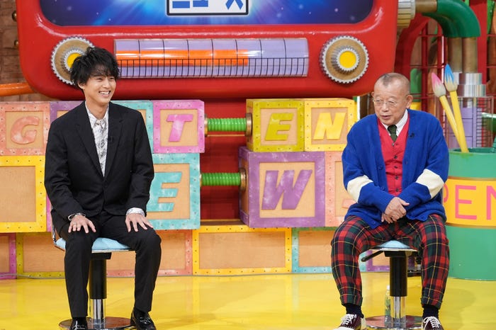 藤ヶ谷太輔、笑福亭鶴瓶(C)日本テレビ