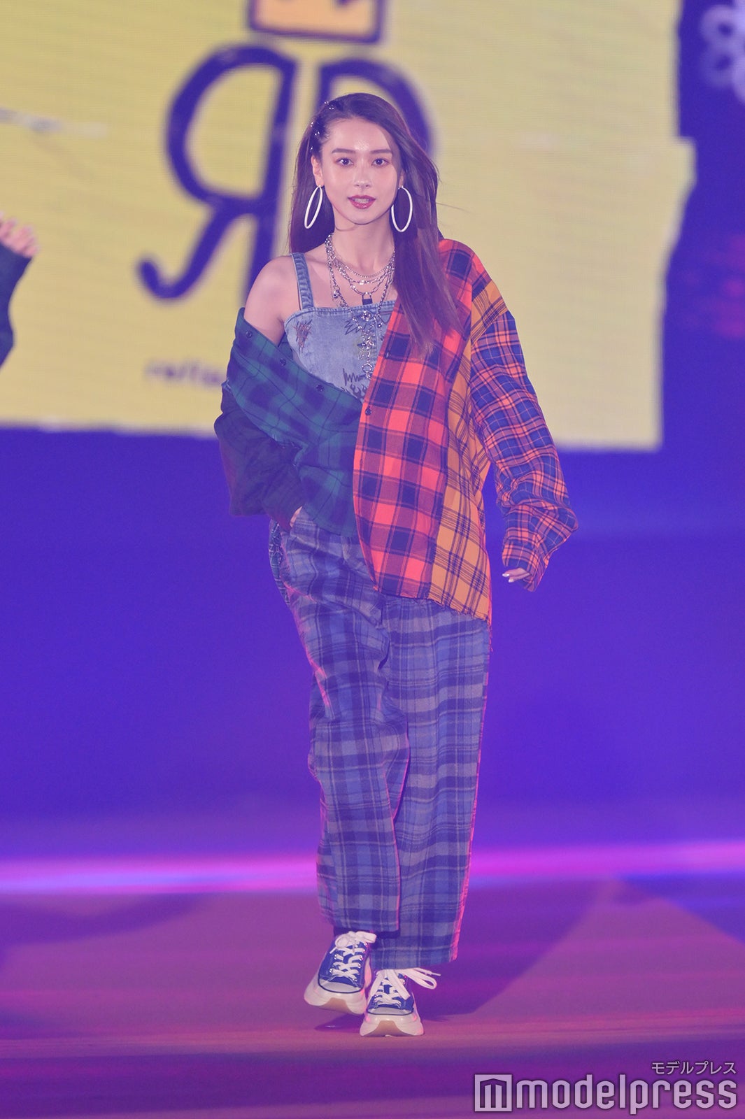 （C）モデルプレス