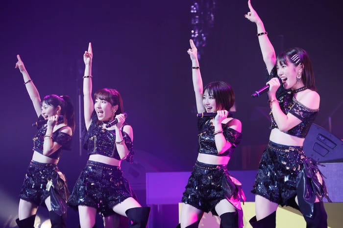 カントリー・ガールズ(森戸知沙希、山木梨沙、船木結、小関舞)(提供写真)