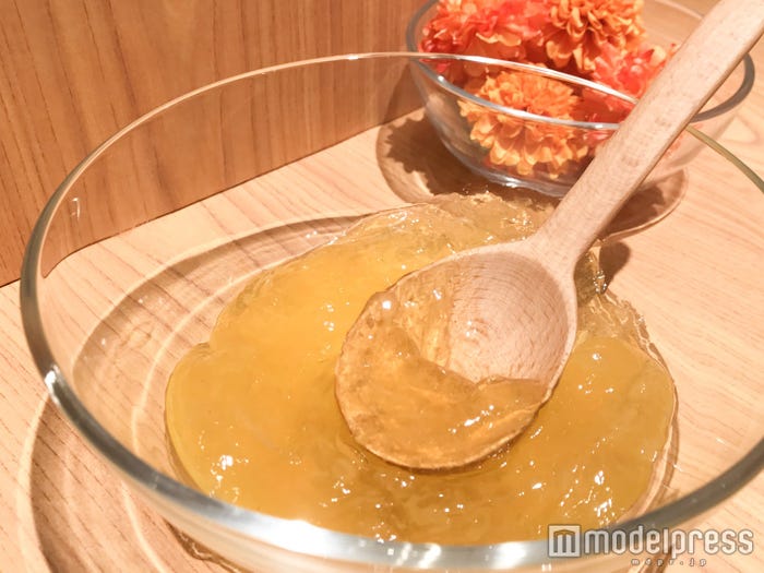 みずみずしいテクチャー(C)モデルプレス