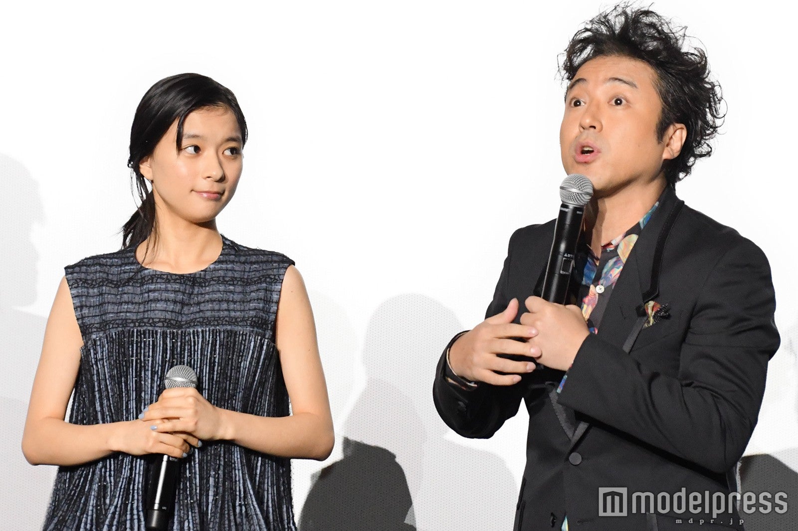 芳根京子、ムロツヨシ （C）モデルプレス