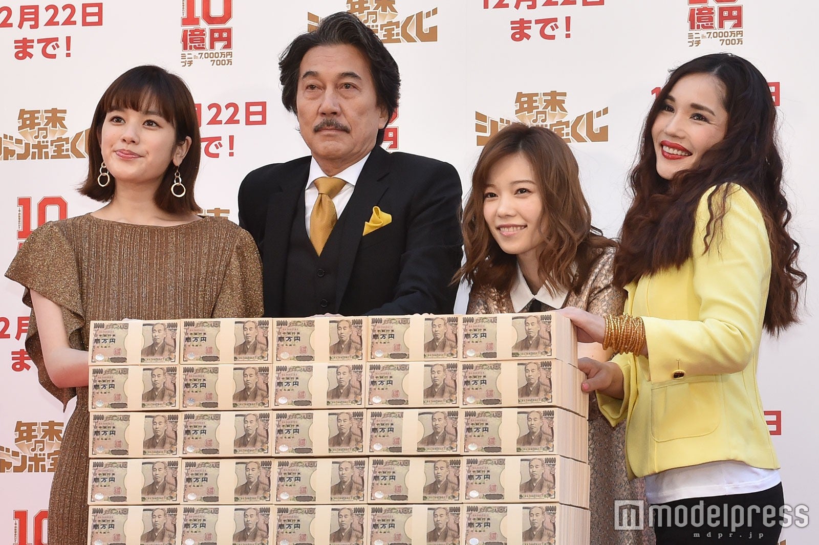 筧美和子、役所広司、島崎遥香、平野ノラ （C）モデルプレス