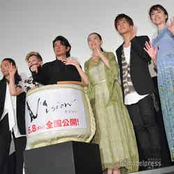 （左から）森山未來、夏木マリ、永瀬正敏、河瀬直美監督、岩田剛典、美波（C）モデルプレス