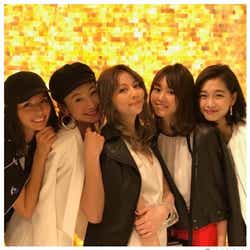 モデルプレス - 桐谷美玲・香里奈・西山茉希・ALEXA・谷川りさこ「神々しい」「圧巻」集結ショットに反響