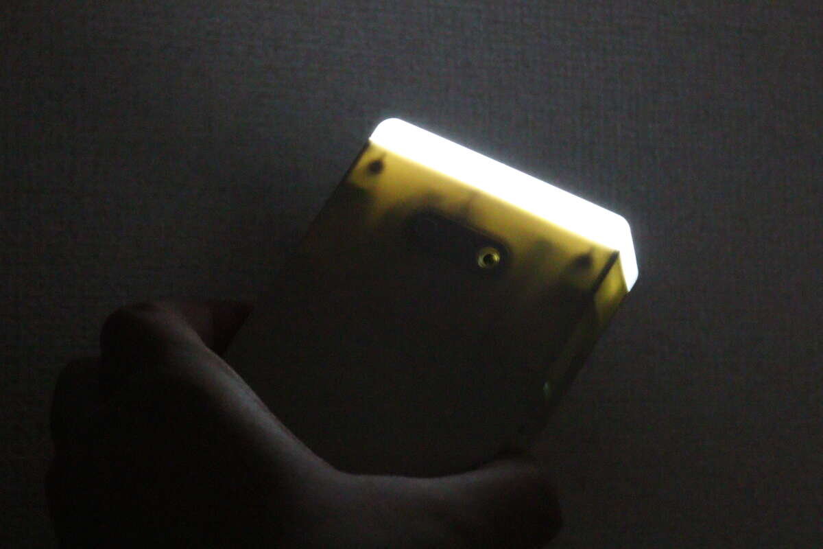 ダイソー ナイトライト付 ダイソーの手で持てるナイトライト付