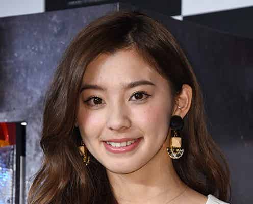 “奇跡の9頭身”朝比奈彩、スタイルキープの秘訣を語る「10頭身を目指して」