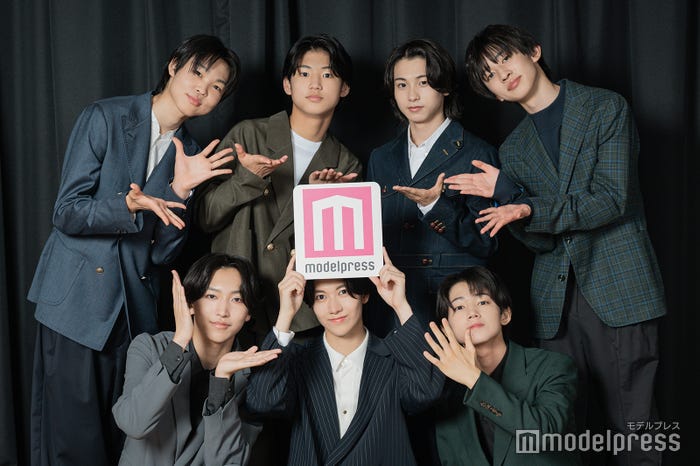 (後列左から)中澤漣、横田大雅、近藤大海、星慧音(前列左から)高田憐、大東立樹、高野秀侑/CLASS SEVEN(C)モデルプレス