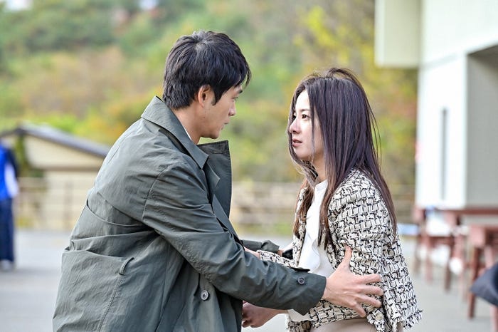 松下洸平、吉高由里子「最愛」第5話(C)TBS