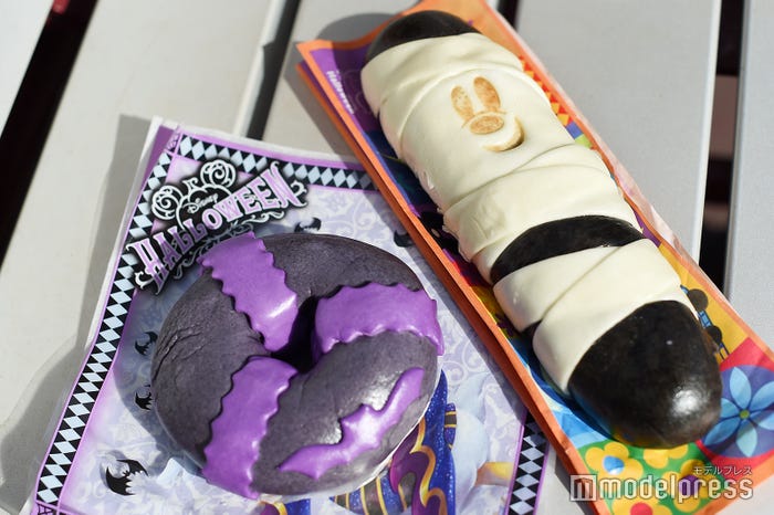 スペシャルうきわまん(1個600円)、スペシャルまん(1個600円) (C)モデルプレス(C)Disney