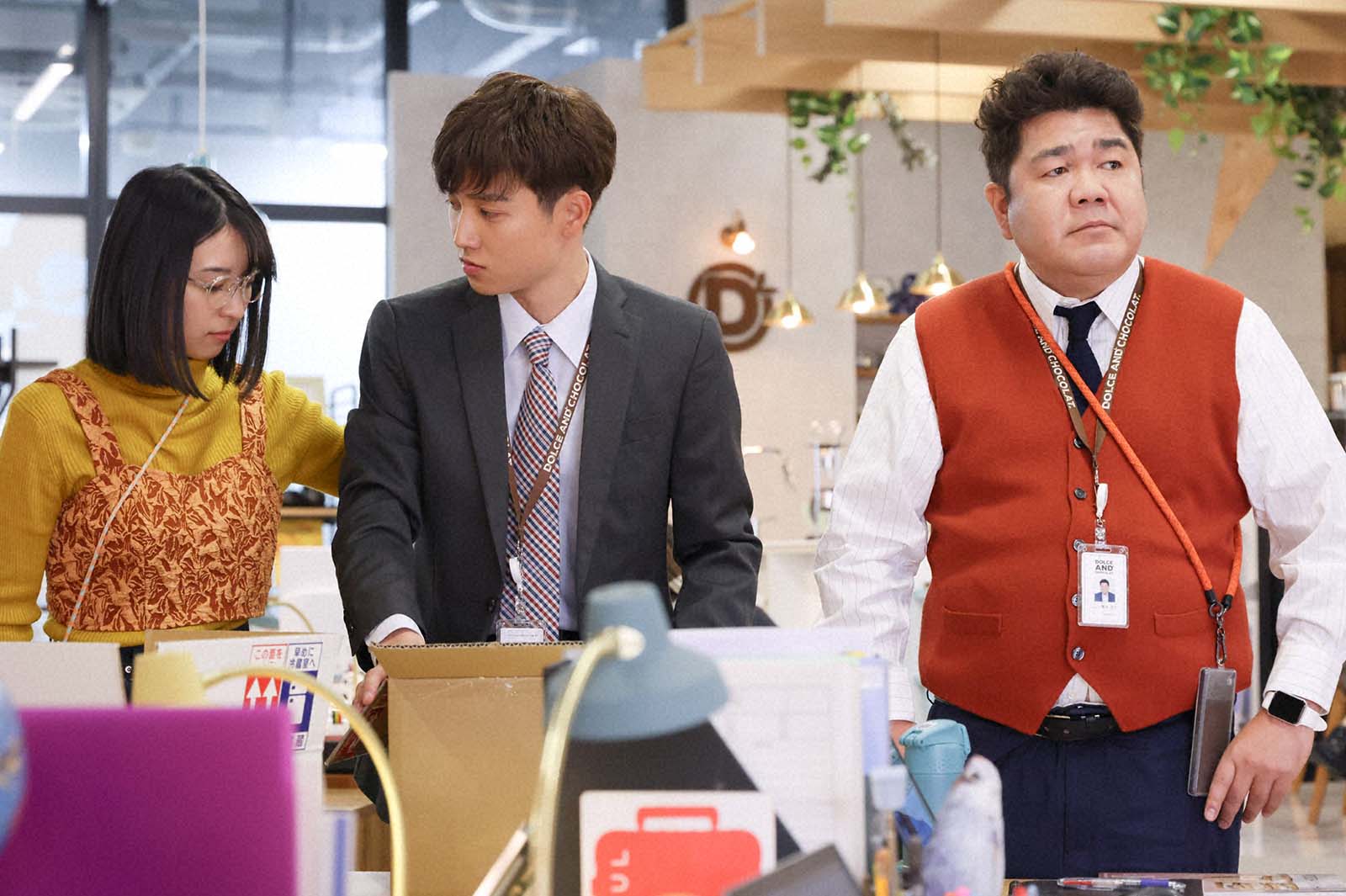 鳴海唯、絃瀬聡一、ゴリけん「Eye Love You」第1話より（C）TBS