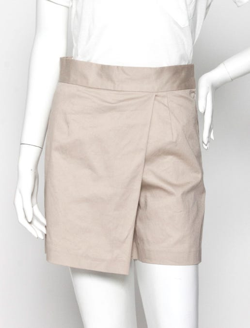 ラップ風ショートパンツ「DEPARTMENT」¥10,692(税込)