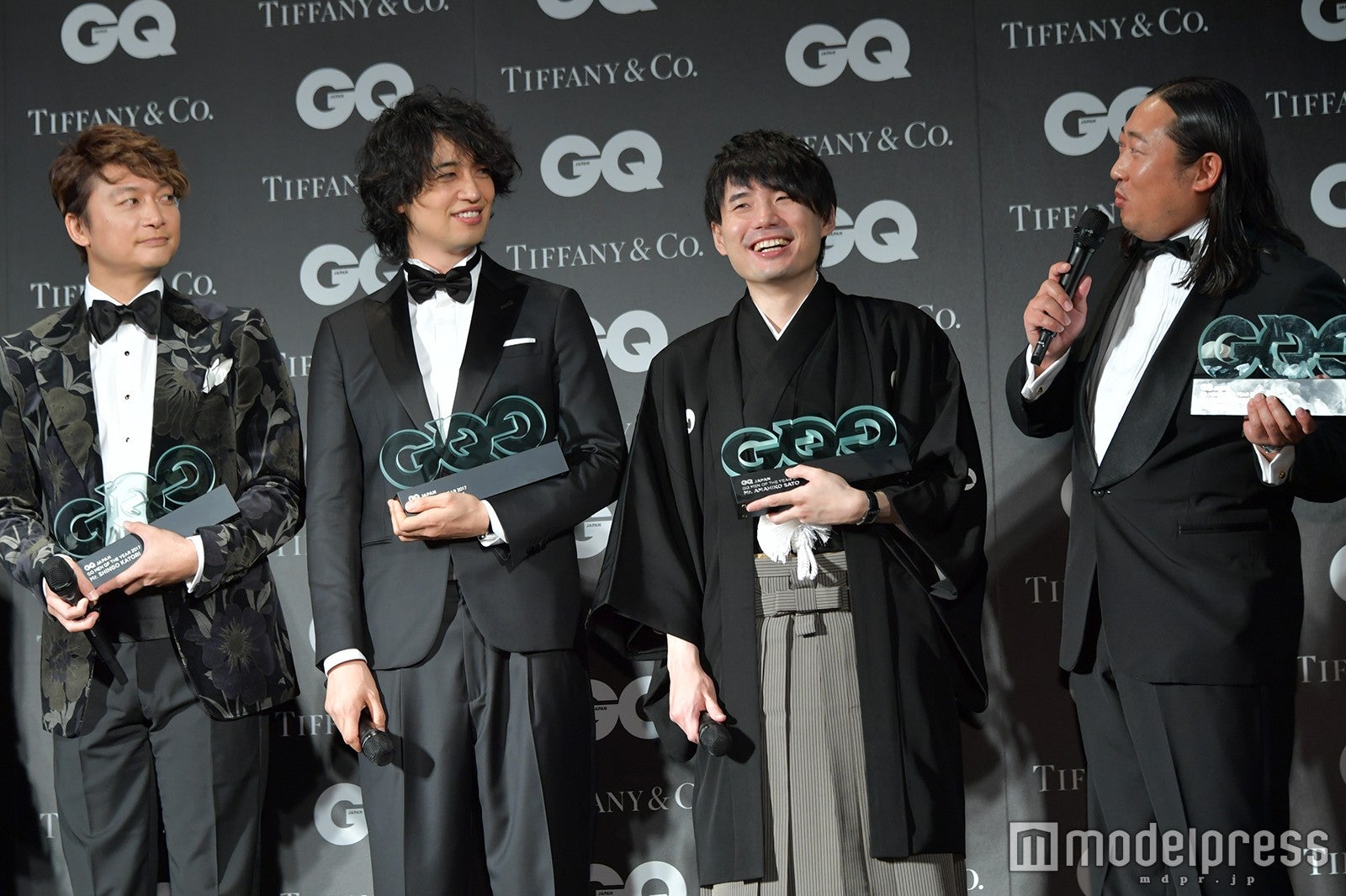 香取慎吾、斎藤工、佐藤天彦、秋山竜次（C）モデルプレス