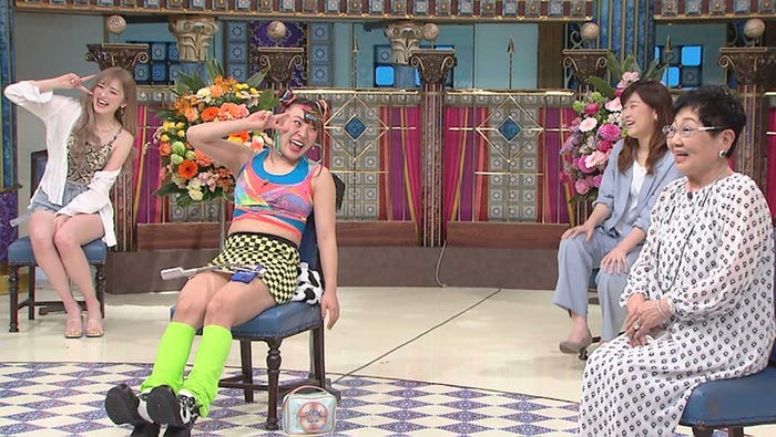 ゆうちゃみ、フワちゃん、ヒコロヒー、泉ピン子 (C)日本テレビ