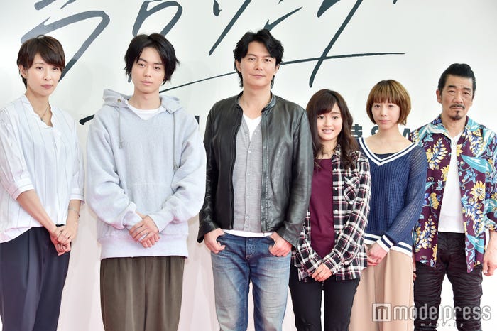(左より)水野美紀、菅田将暉、福山雅治、藤原さくら、夏帆、宇崎竜童/制作発表会見より(C)モデルプレス