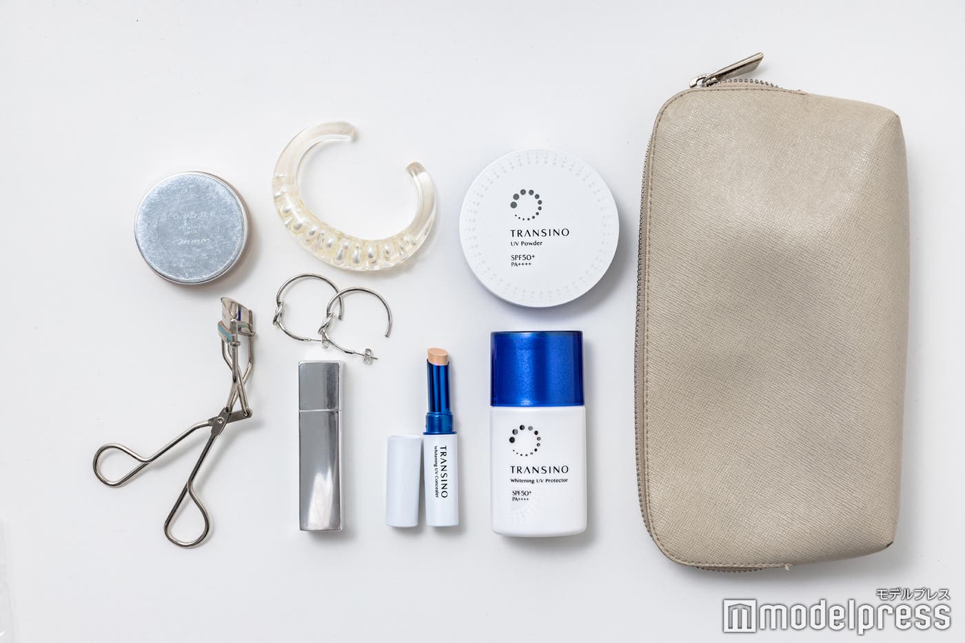 (C)モデルプレス