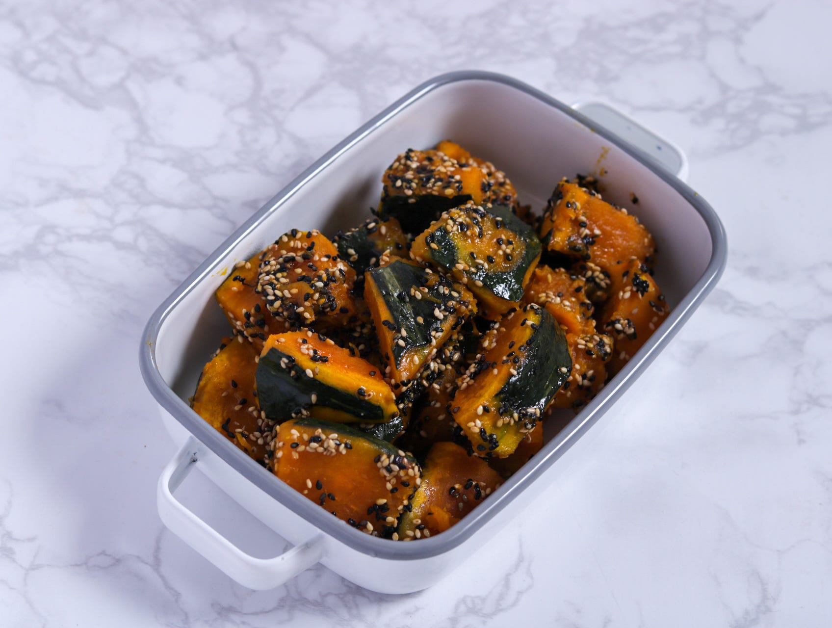 たっぷりごまのカボチャマリネ