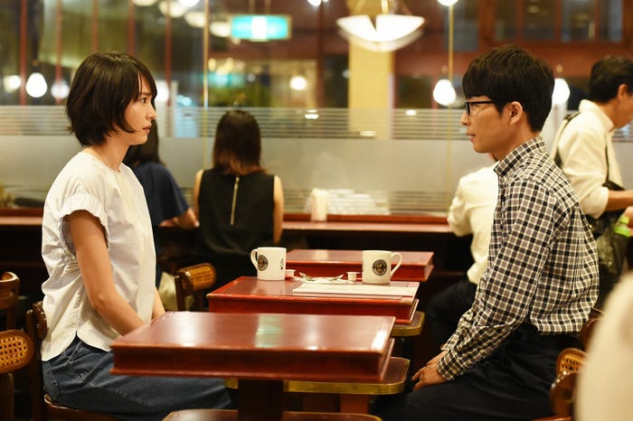 新垣結衣、星野源「逃げるは恥だが役に立つ」第2話・場面カット(C)TBS